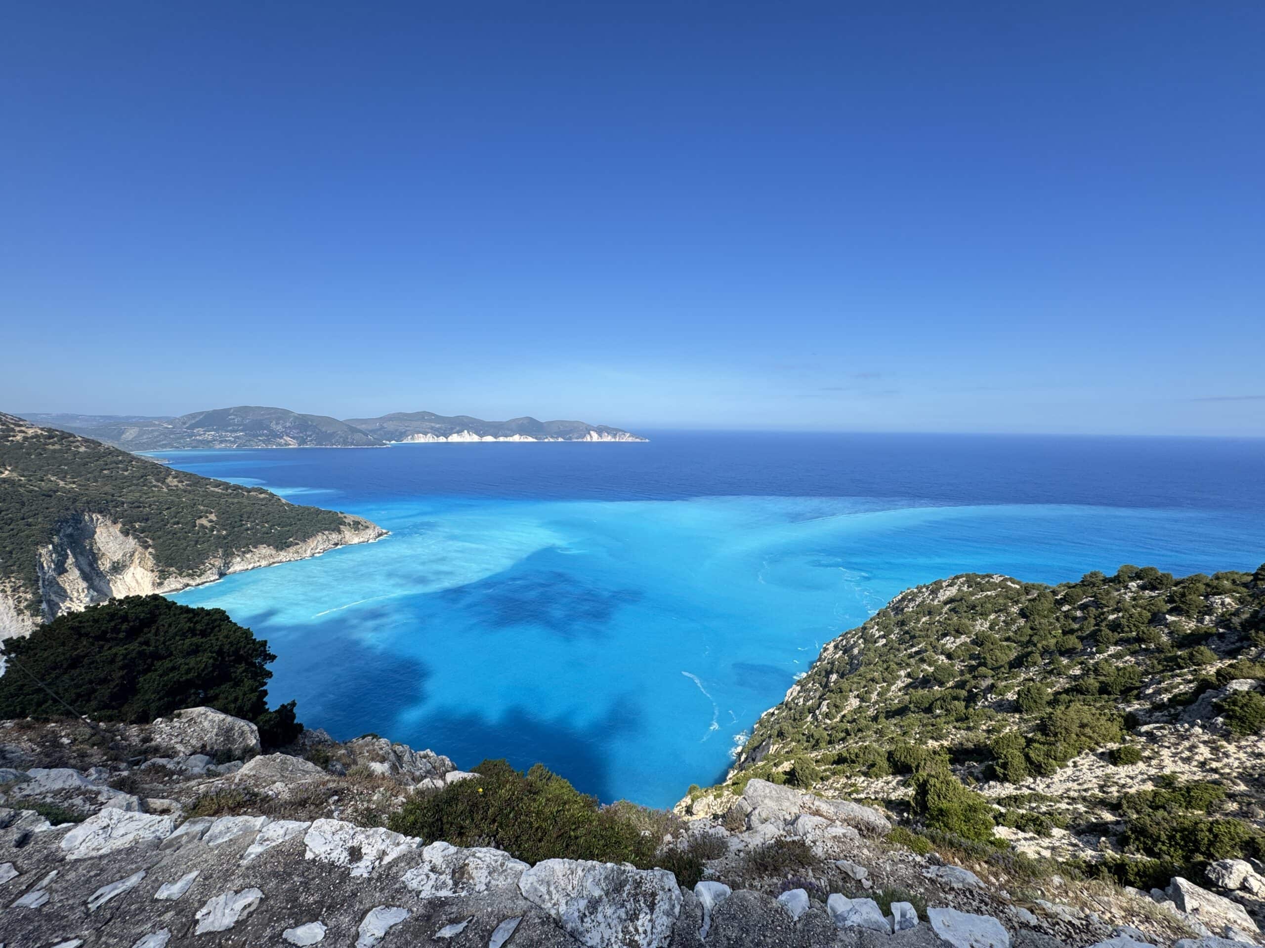 Kefalonia blaues Meer in der nähe von Mirtos Beach